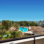 Iberostar Waves Ciudad Blanca