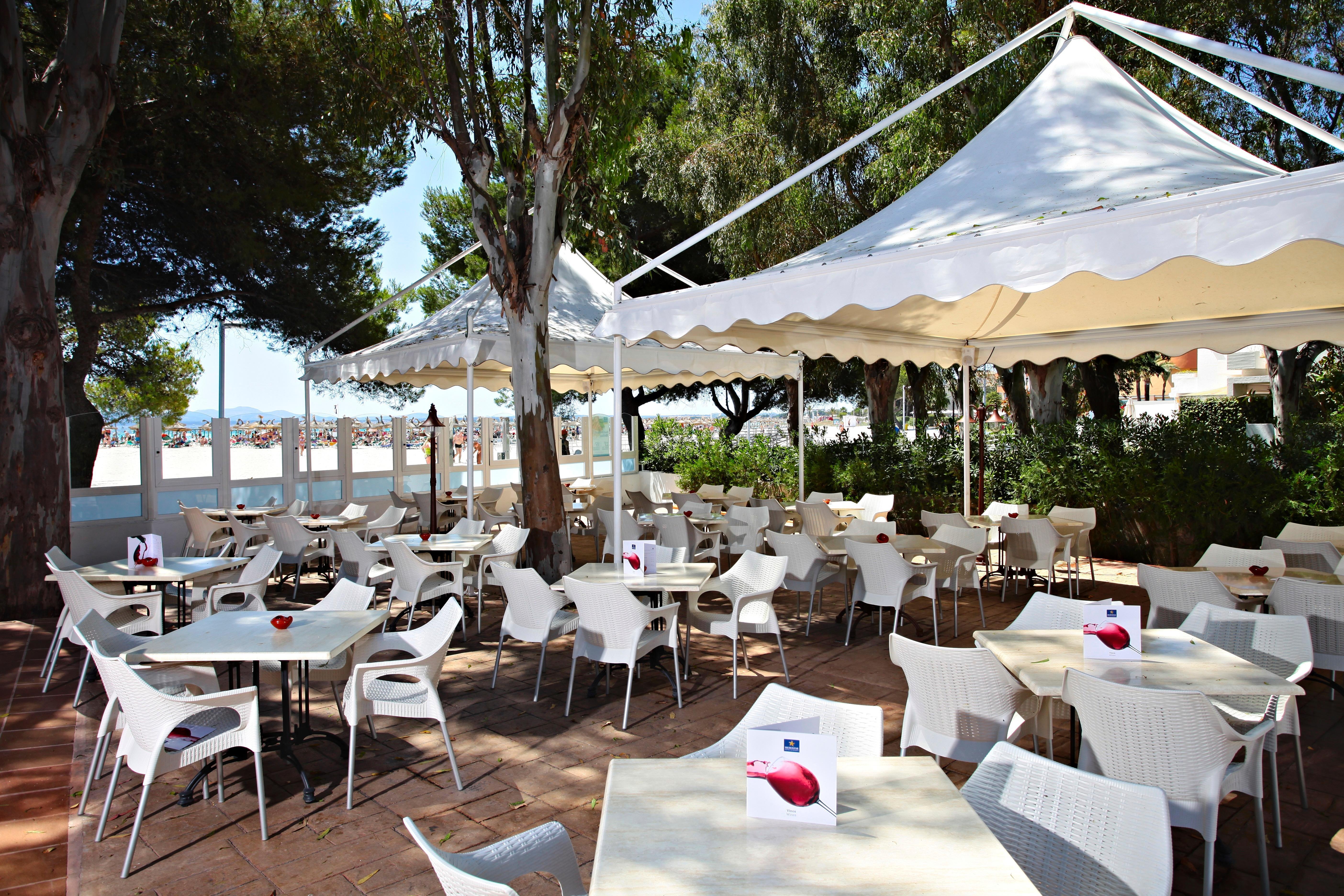 Hotel Iberostar Waves Ciudad Blanca 4*