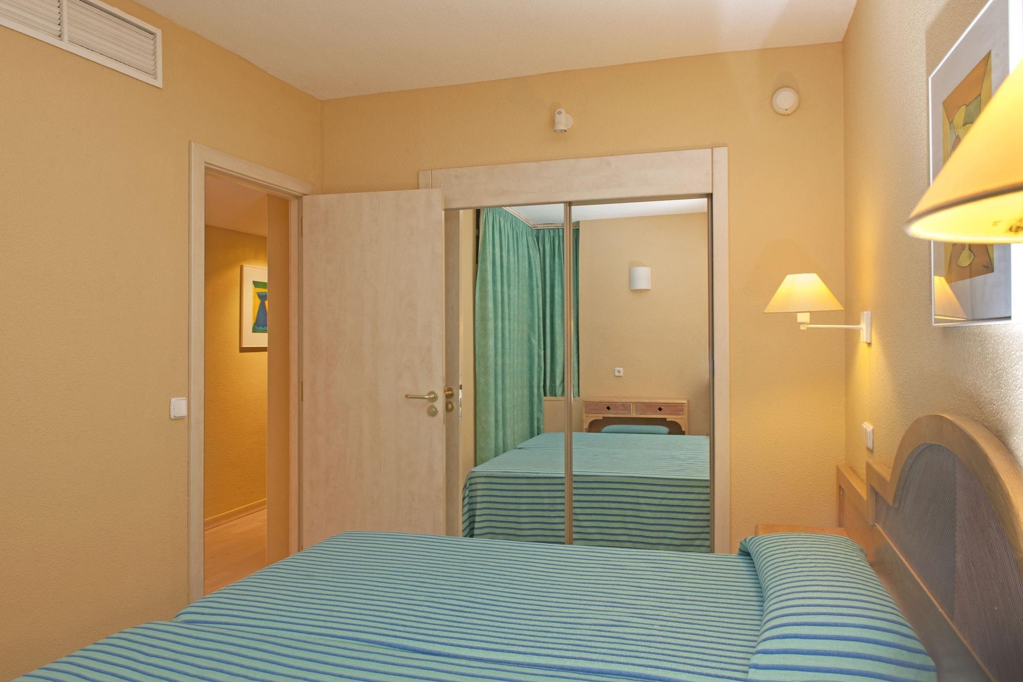 Hotel Iberostar Waves Ciudad Blanca 4*
